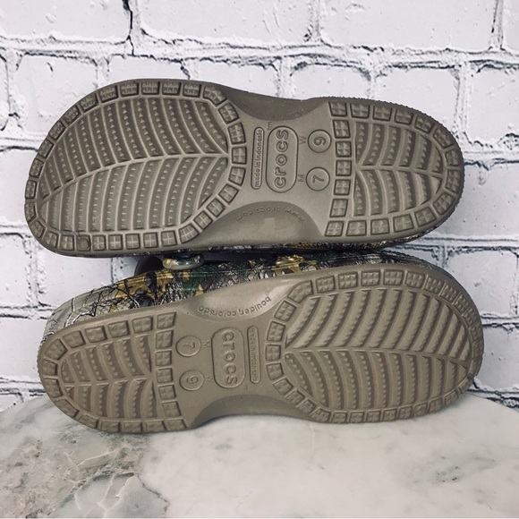 Crocs Baya RealTree Xtra Clog Adult Unisex Brown & Green Camo Leaves Slides NEW - Picture 10 of 12